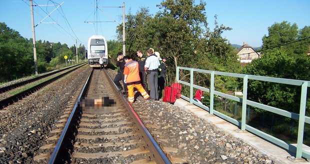 Vlak u Břeclavi ráno srazil ženu: Patrně spáchala sebevraždu 