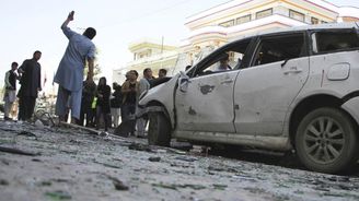Sebevražedný útok v Kábulu. O život přišlo nejméně 57 osob