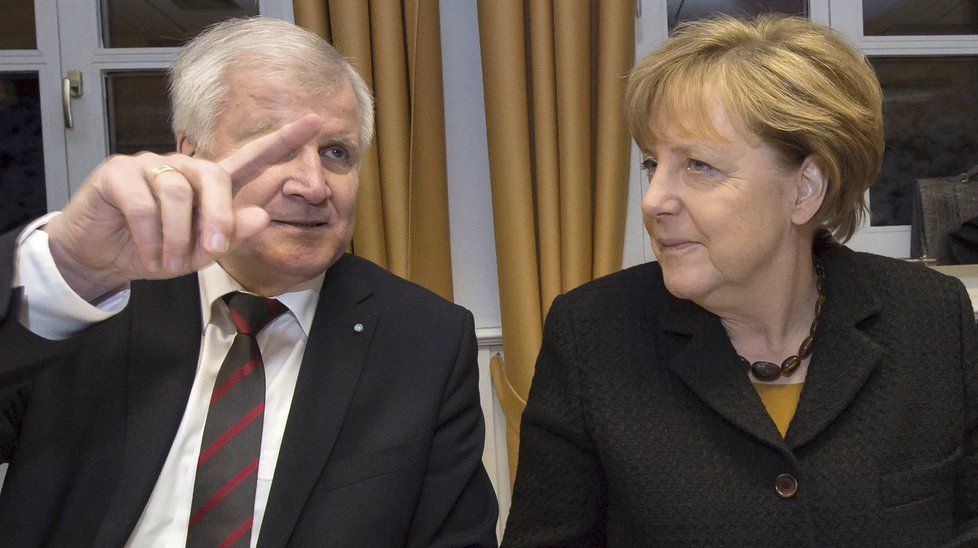 Horst Seehofer a německá kancléřka Angela Merkelová