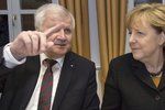 Bavorský premiér Horst Seehofer a německá kancléřka Angela Merkelová