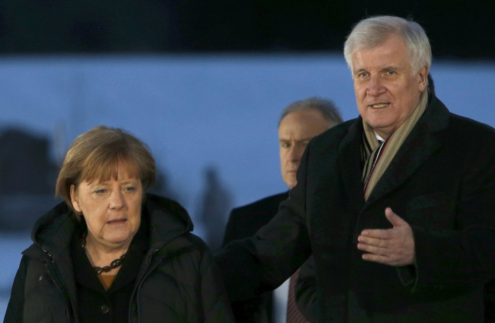 Horst Seehofer a německá kancléřka Angela Merkelová