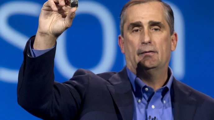 Šéf Intelu Brian Krzanich představuje novou technologii Edison