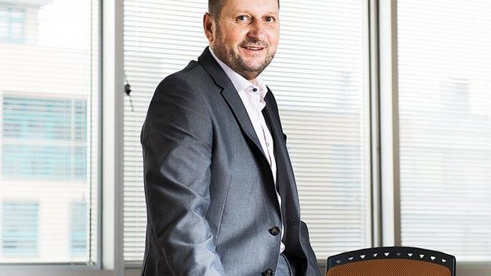 šéf lidských zdrojů pražského dopravního podniku
Jiří Špička šéf lidských zdrojů pražského dopravního podniku
Jiří Špička