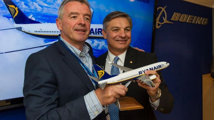 Šéf Ryanairu Michael O'Leary (vlevo)