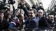 Šéf Syrizy Alexis Tsipras odjíždí z volební místnosti