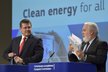 Maroš Šefčovič a Arias Canete představují zimní energetický balíček