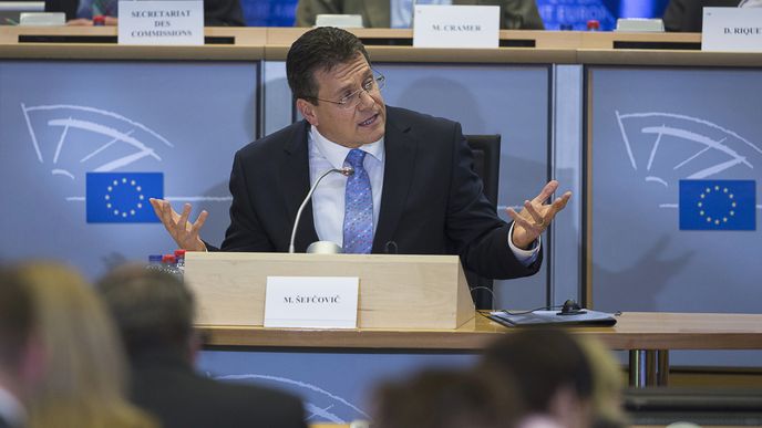 Slovenský eurokomisař Maroš Šefčovič chce být novým šéfem Evropské komise po Jeanu-Claudeu Junckerovi. Navrhují ho někteří socialisté