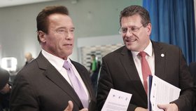 Eurokomisař Maroš Šefčovič s hercem a politikem Arnoldem Schwarzenegerem