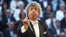 Novým šéfdirigentem České filharmonie je Semjon Byčkov