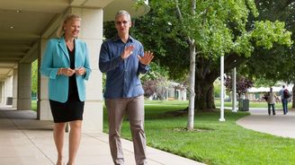 Proč se Apple a IBM spojují a co jim to přinese