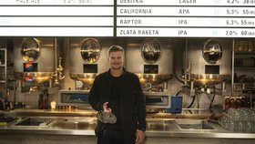 Adam Matuška, Dva kohouti: Čepované pivo. Zahrádka. Třeba říkat víc?