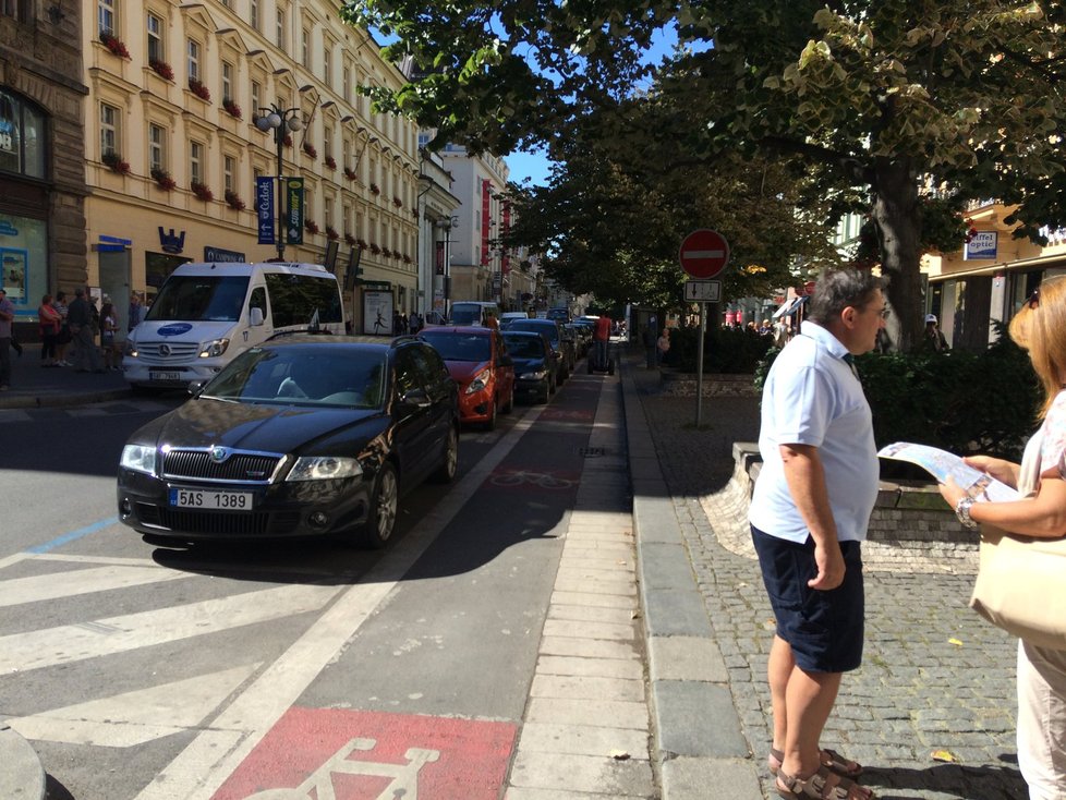 Na segwayi už se turisté centrem Prahy prohánět nemohou.