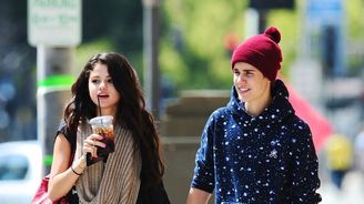 Selena & Justin i další slavné páry, které se stále rozcházejí a zase scházejí!