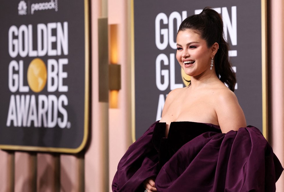 Selena Gomez na předávání Zlatých glóbů