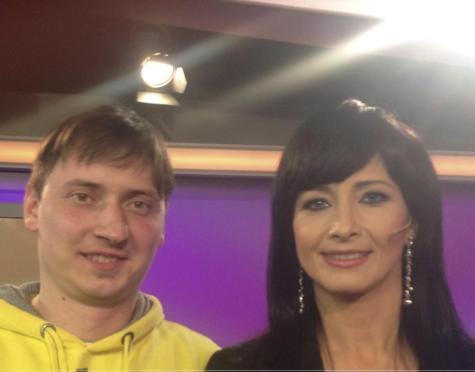Slovenská herečka Daniela Šinkorová si ve svém prvním vysílání udělala s kameramanem selfie.