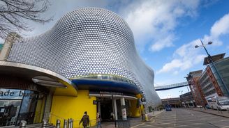 Britský obchodní řetězec Selfridges kupují za miliardy liber investoři z Thajska