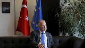 Turecký velvyslanec pohrozil uprchlíky. Do EU chce do roku 2023.