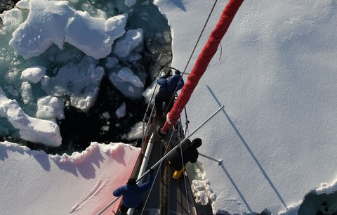 Český úspěch: Námořní expedice překonala světový rekord, na plachetnici doplula k Antarktidě