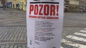 V ulici, kde tramvaják pomohl stařence přejít, vypnula Praha 7 zkušebně semafory.