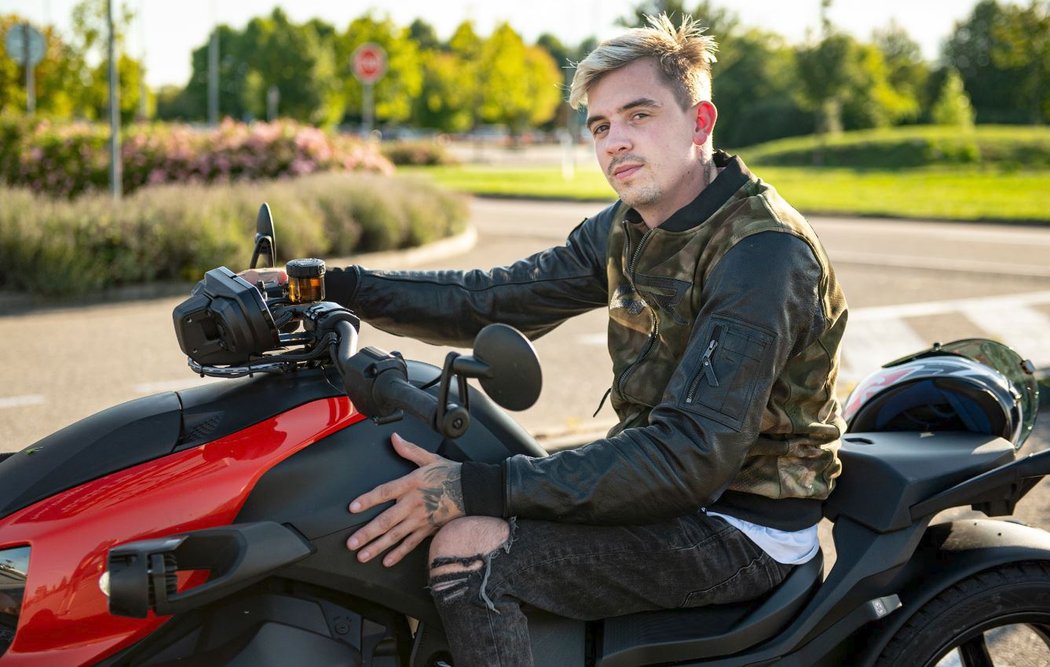 Motocyklový závodník Lukáš Šembera deset let od ochrnutí