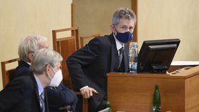 Projednávání novely pandemického zákona v Senátu: Šéf Senátu Milšo Vystrčil (10.2.2022)