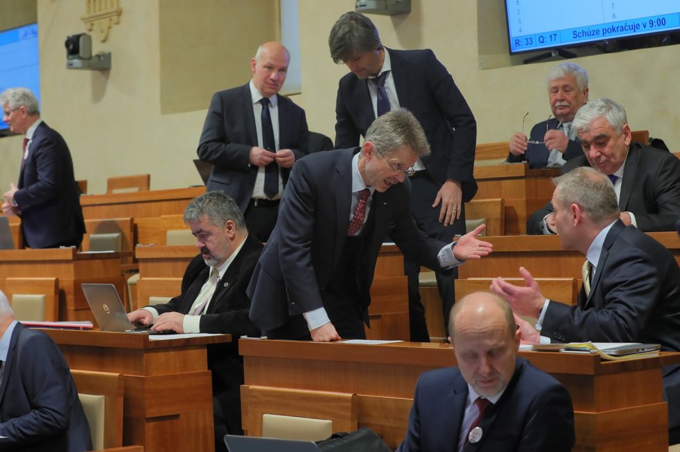 Senátoři Miloš Vystrčil (ODS), Pavel Fischer (nestr.), Marek Hilšer (STAN), Václav Chaloupek (OPAT; 30. 1. 2020)