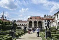 Plány na víkend v Praze: Prosecco, gastronomické zážitky i tvorba lokálních tvůrců