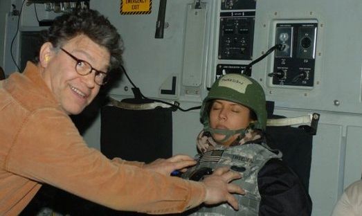 Americký demokratický senátor za stát Minnesota Al Franken oznámil rezignaci kvůli obviněním ze sexuálního obtěžování žen.