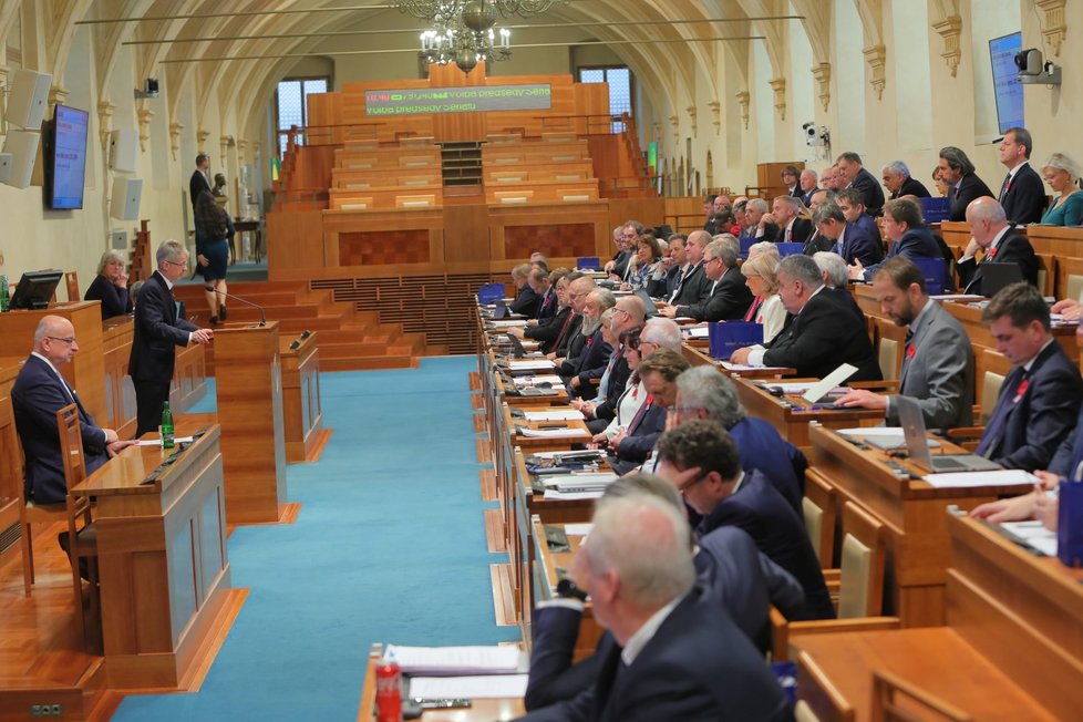 Schůze Senátu  (2.11.2022)