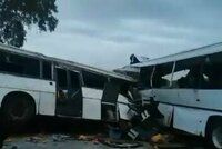 Tragická nehoda: 40 mrtvých a přes 80 zraněných po srážce dvou autobusů v Senegalu