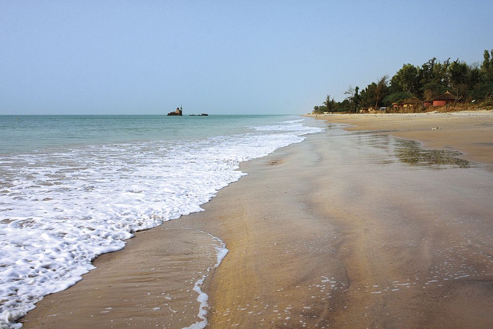 Velká část senegalských pláží je liduprázdná. Palmarinská k nim patří.