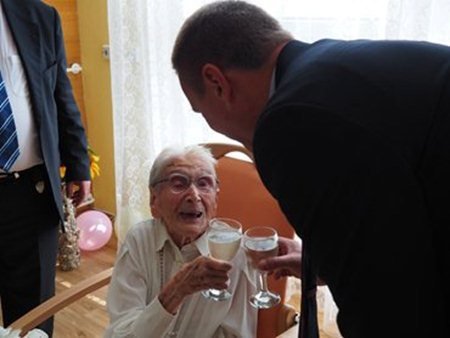 Paní Bedřiška je nejstarší seniorkou v Česku. V červenci oslaví 109. narozeniny.