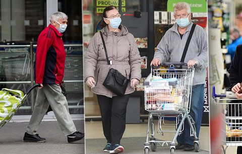 Domovy důchodců mají roušky díky dobrovolníkům: Dodali je i do nemocnice, jejíž sestra zemřela