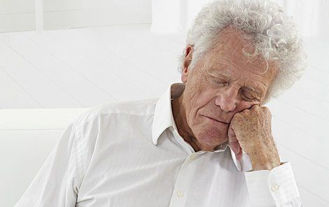 Senioři unavení přes den jsou více náchylní na vážné choroby.