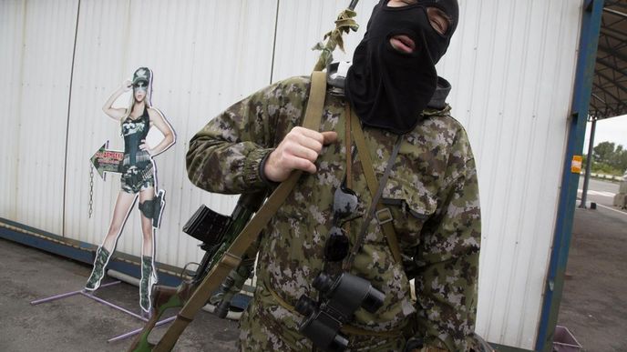 Separatista v Doněcku. Právě zde se očekává zásadní střet s ukrajinskou armádou