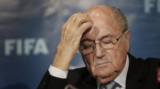 Blatter: UEFA manipulovala losování s pomocí chlazených míčků