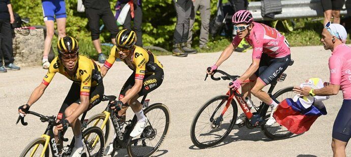 Giro 2024: etapy, trasa a startovní listina 107. ročníku. Co Češi?