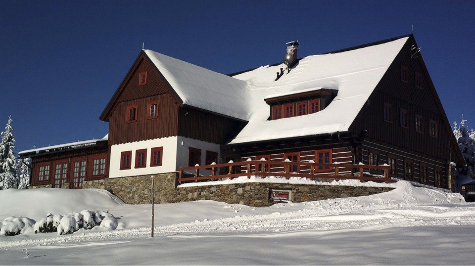 Alenina hacienda v Krkonoších. Týdenní pronájem prý stojí 150 tisíc korun!