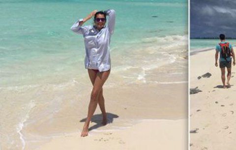 Alena Šeredová v exotickém ráji: Po pláži běhala v milencově košili 