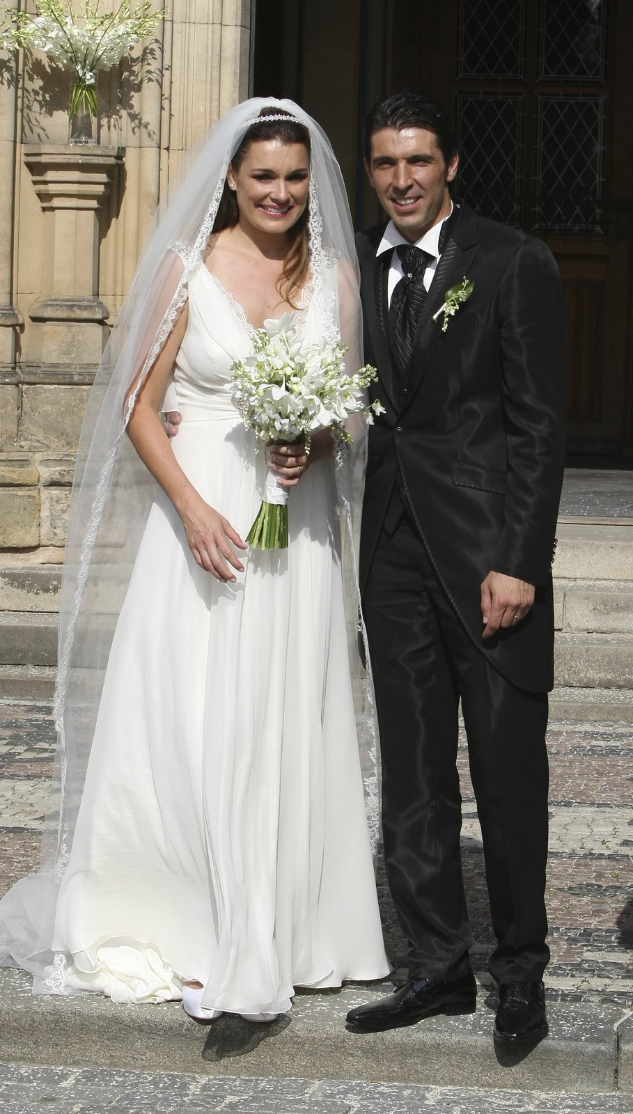 Červen 2011: Modelka a Gigi si řekli »ano« v Praze na Vyšehradě.