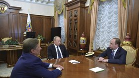 Změny v Kremlu: Putin propustil šéfa prezidentské kanceláře.