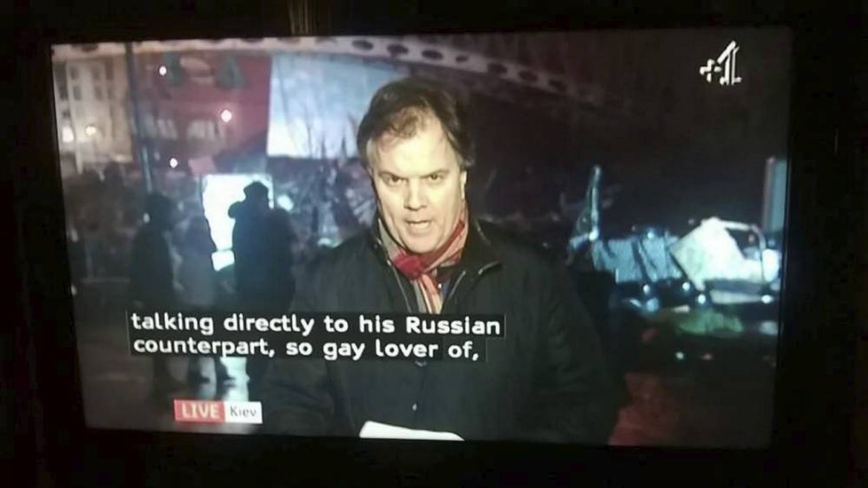 Chyba v překladu: Jméno ruského ministra zahraničí Sergeje Lavrova se v tomto titulku pokusili nešikovně přeložit. Na "so fay lover of"....