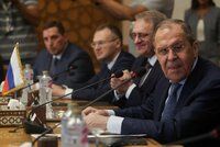 Izolované Rusko: Lavrov přijel „škemrat“ o podporu Moskvy do Egypta. A řešil dodávky obilí