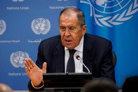 Lavrov útočí: Západ je říše lží, na Ukrajině proti nám vede válku. Obilná dohoda není realistická