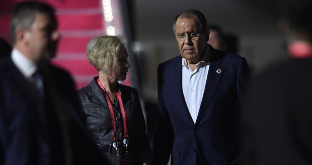 Putinův ministr Lavrov: Náhlý převoz do nemocnice ze summitu G20! Dezinformace, tvrdí Rusové