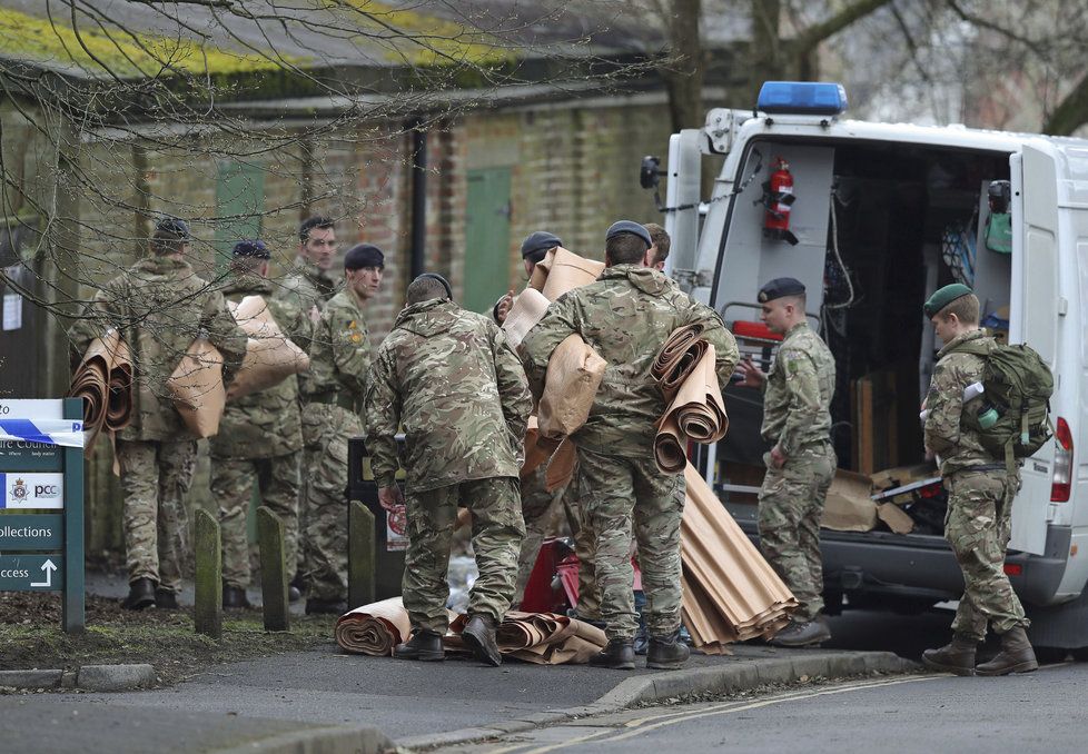 V březnu po otravě Skripalových zahájila policie v Salisbury obrovské vyšetřování.