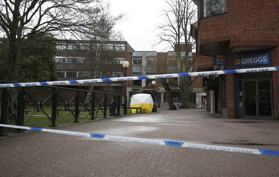 V březnu po otravě Skripalových zahájila policie v Salisbury obrovské vyšetřování.