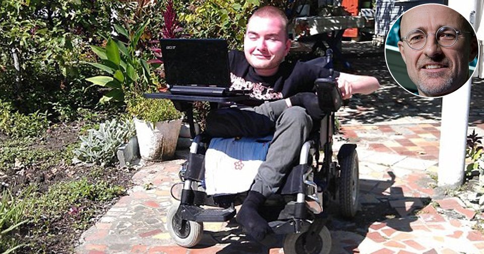 Valerij Spiridonov trpí spinální atrofií, nevyléčitelnou chorobou, která ho také upoutala na invalidní vozí