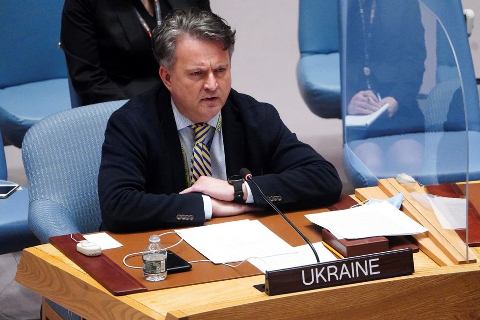 Válka na Ukrajině: Ukrajinský velvyslanec OSN Serhij Kyslycja během zasedání OSN (1.3.2022)