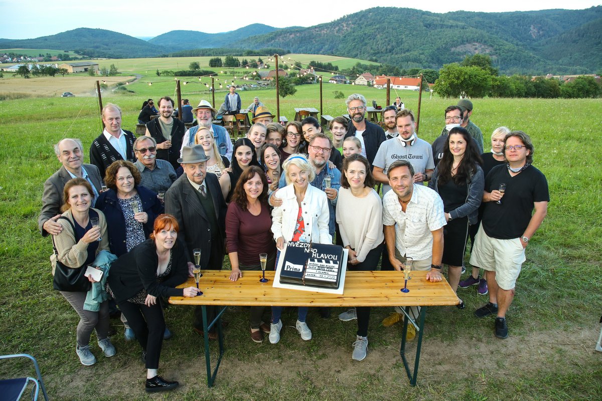 V seriálu se objeví také bývalá hvězda Tváře Kateřina Marie Fialová, dcera Lucie Zedníčkové Amélie či vítězka StarDance Veronika Khek Kubařová.